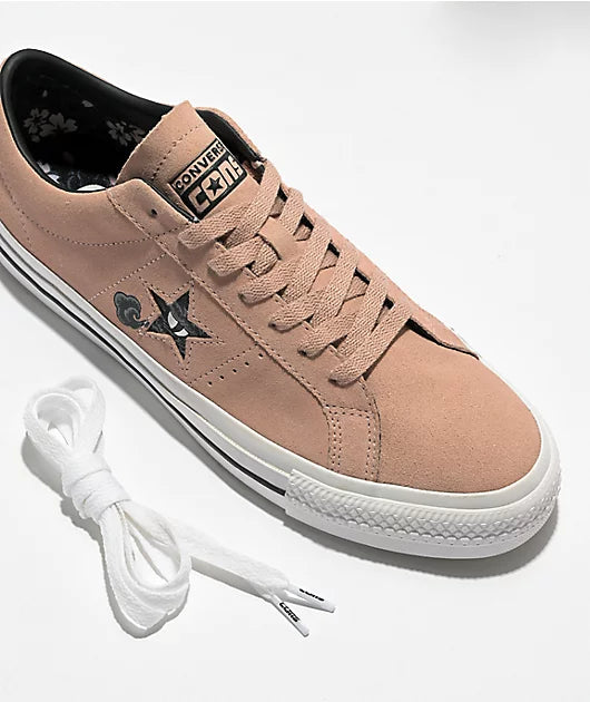 Converse - One Star Pro Clay Pink Suede Shoes