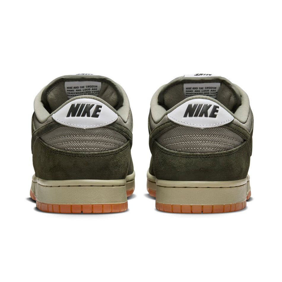 Nike SB - Dunk Low Pro