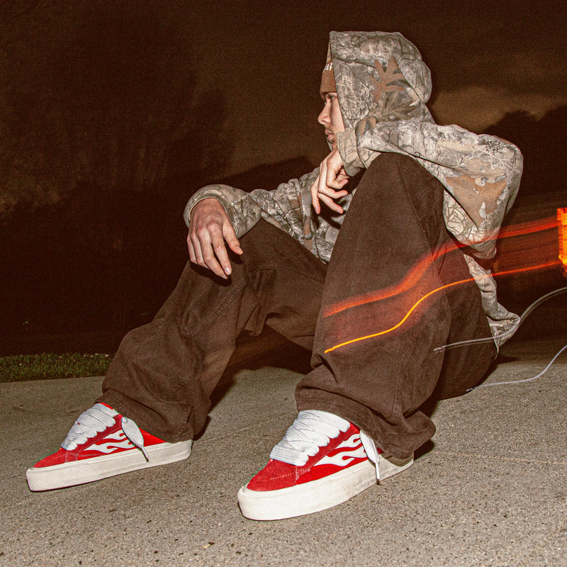 Straye - Logan Puff Red